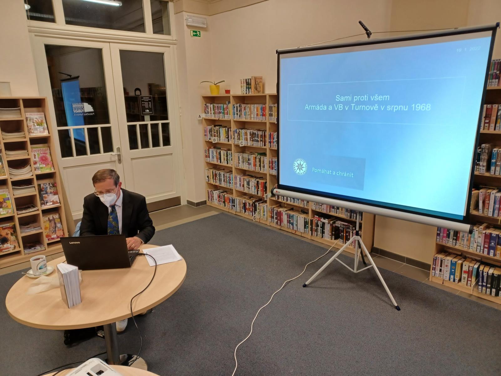 PhDr. Povolný, Ph. D. - knihovna Turnov.jpg
