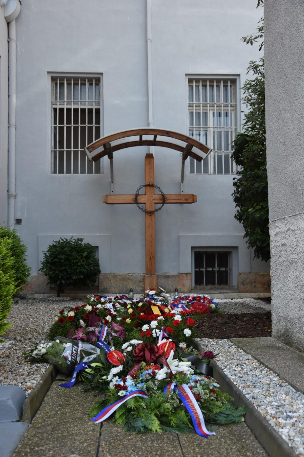 Pieta Pankrác.jpg