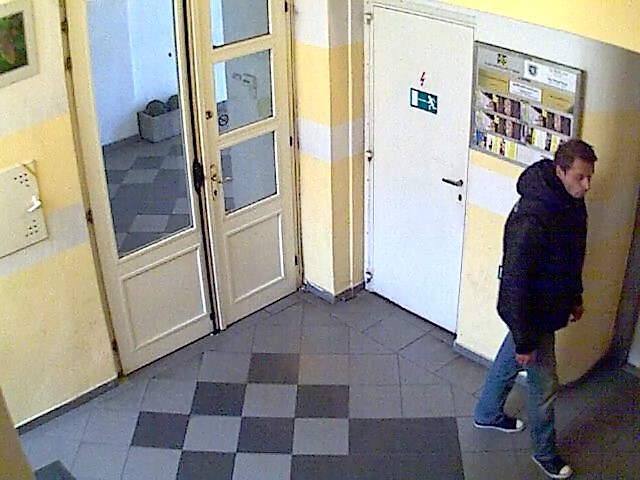 Podezřelý muž 2.jpg