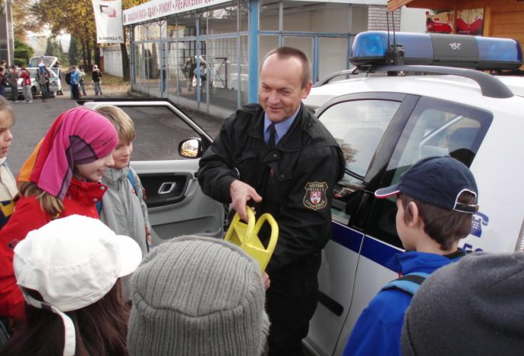 Polcie náš ochránce 09 117.jpg
