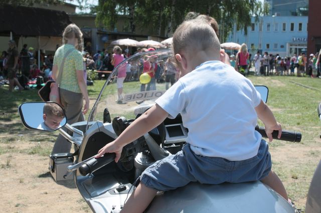 Policejní motocykl1.jpg