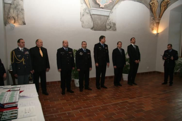 Policejní prezident i krajský ředitel ocenili profesionální práci jihočeských  policistů.JPG