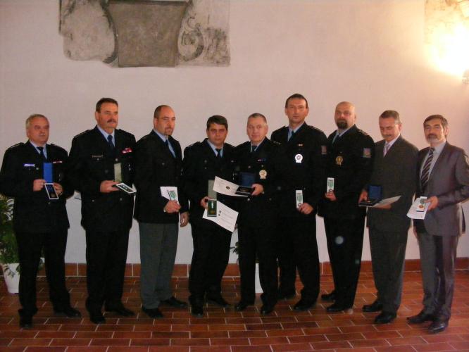 Policejní prezident i krajský ředitel ocenili profesionální práci jihočeských  policistů.jpg