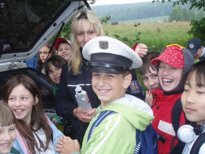 Policejní výstroj