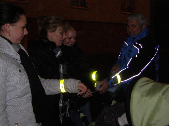 Policisté a zástupce BESIP radili chodcům