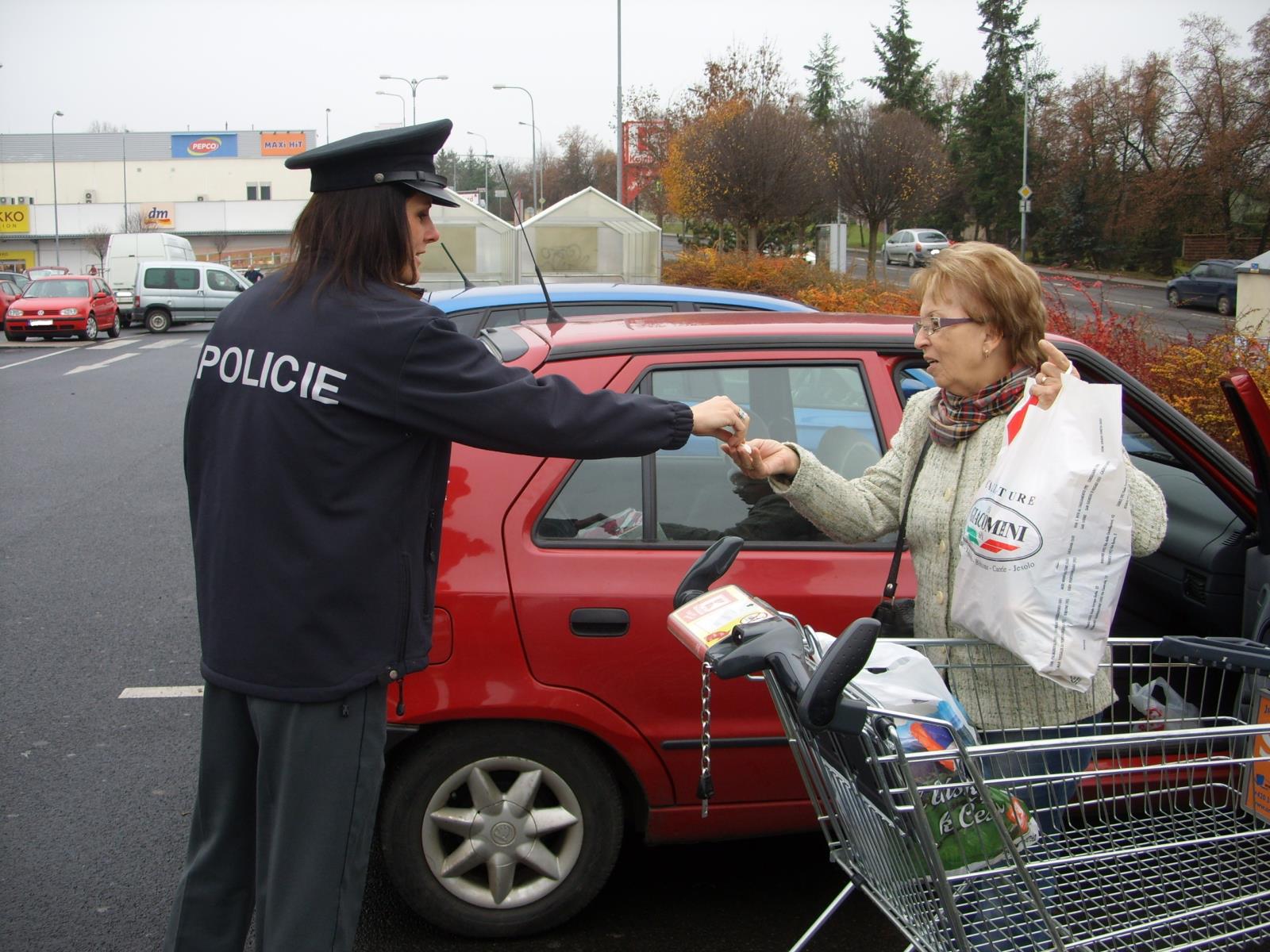 Policisté nabádají k opatrnosti