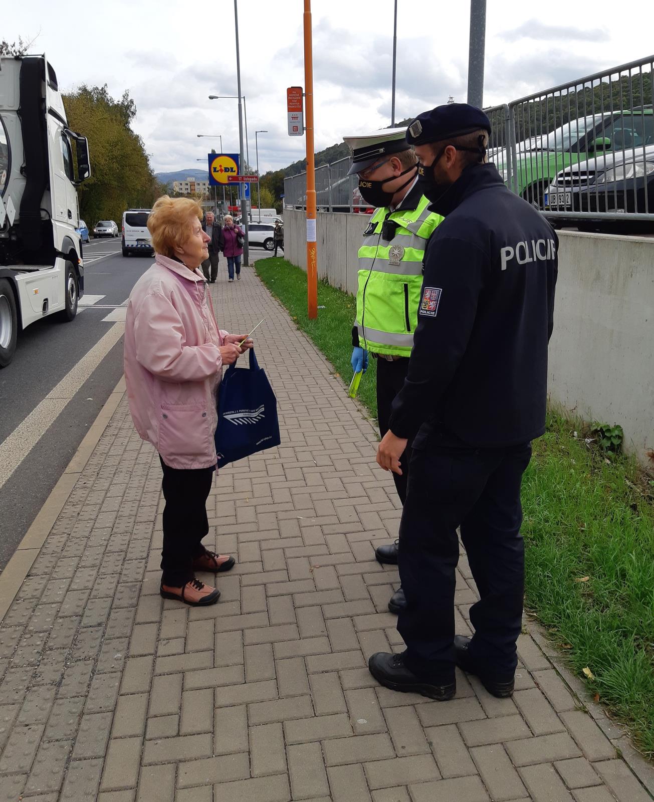 Policisté se zaměřili na chodce