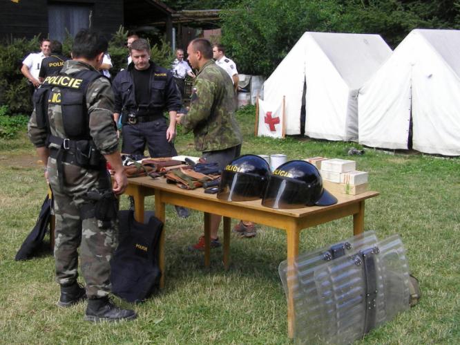 Pomůcky policistů