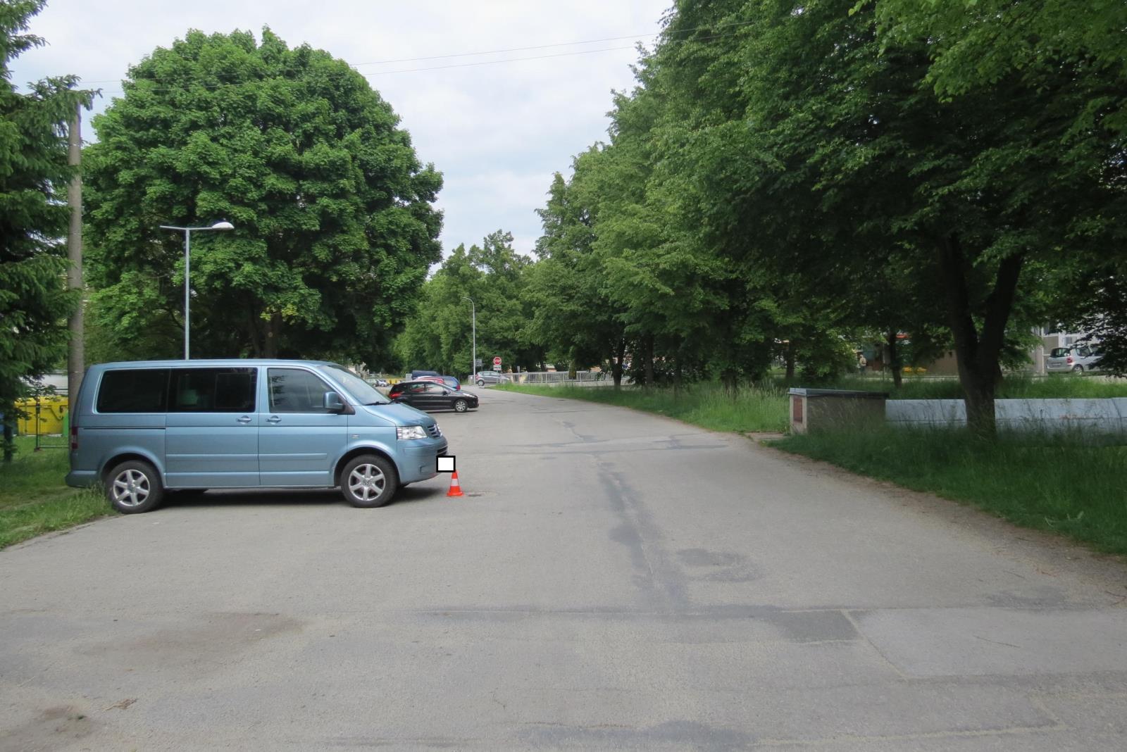 Poškozený OA VW Multivan v Tr. Svinech.JPG