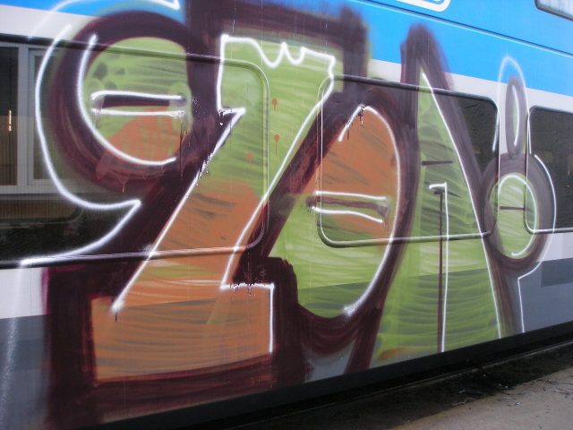 Posprejovaný železniční vůz
