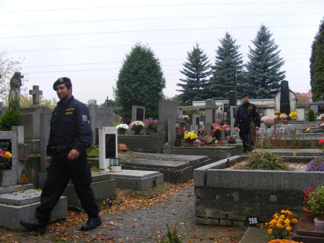 Předdušičkové kontroly hřbitovů
