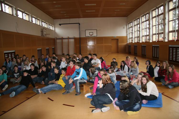 Přednáška v tělocvičně2