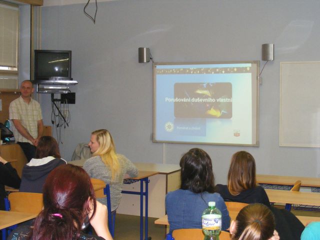 Přednášky pro studenty a učně 5.JPG