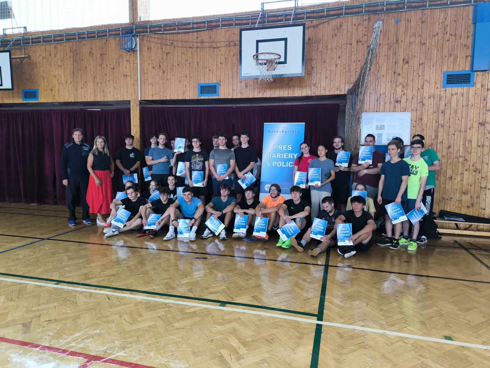 Přes Bariéry s policií - VOŠ a SPŠ Čáslav