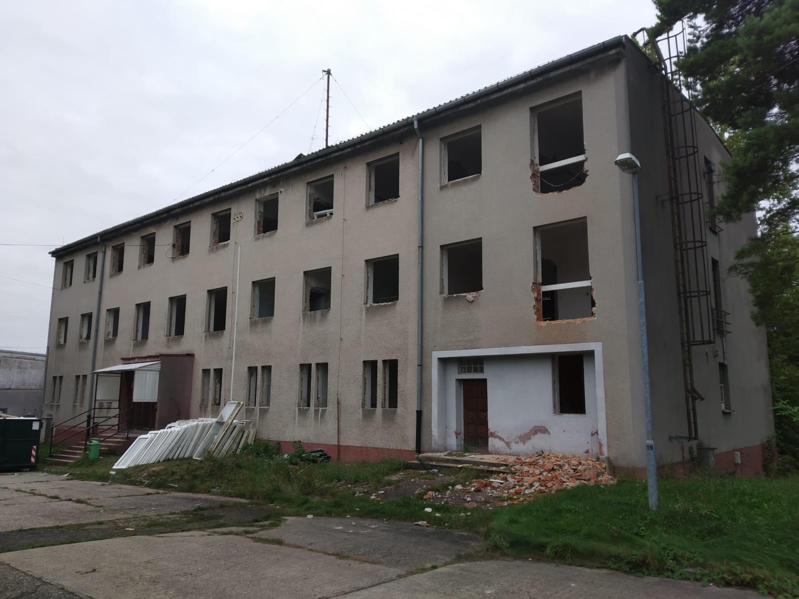 Přestavba areálu