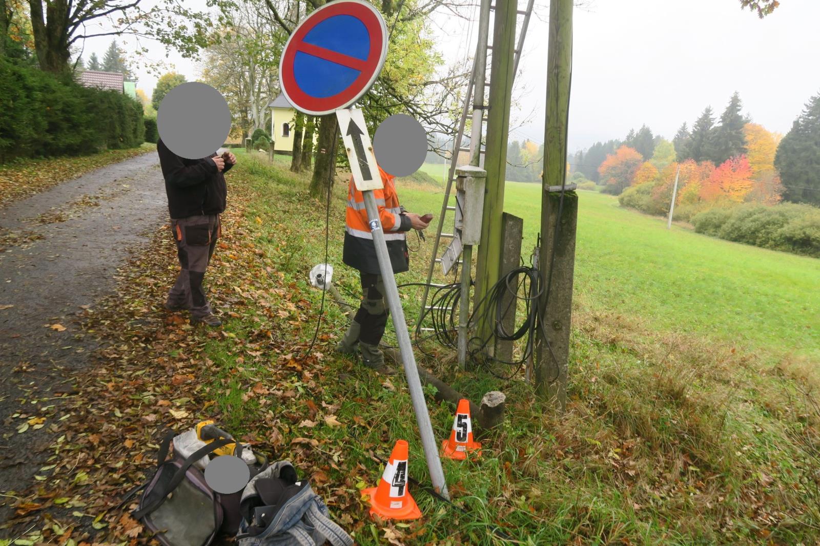 Přetržení telefonního kabelu
