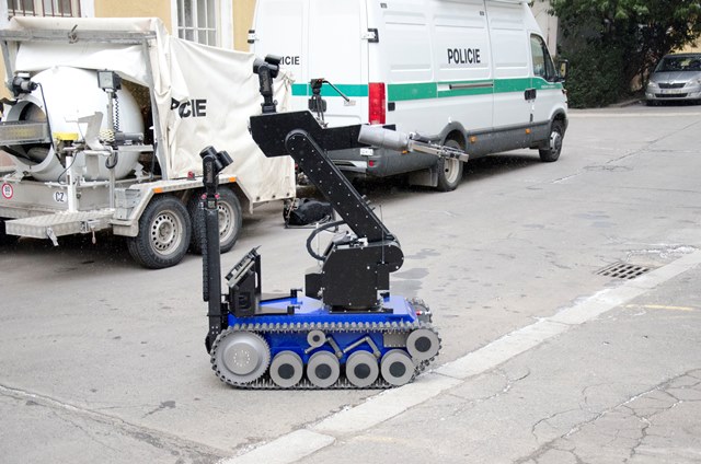 Pyrotechnický robot tEODor16