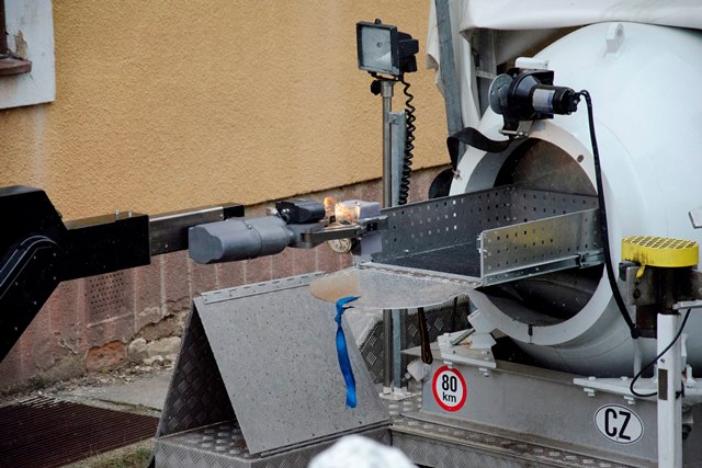 Pyrotechnický robot tEODor31