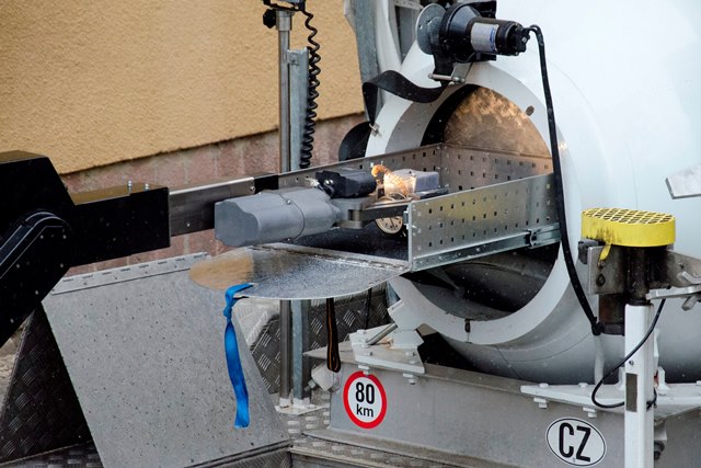 Pyrotechnický robot tEODor32