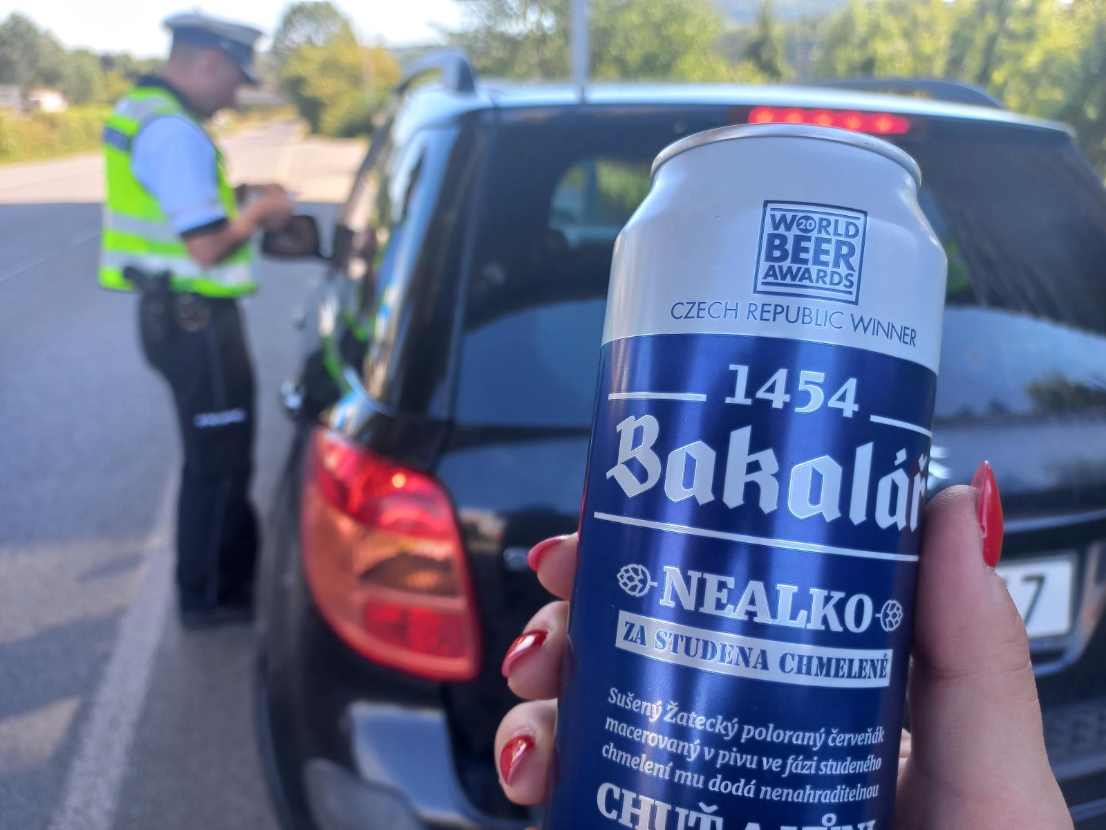 Řídím, piju nealko pivo