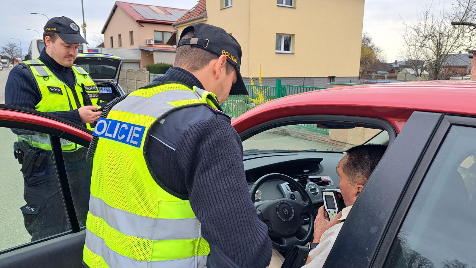 Řídím, piju nealko pivo