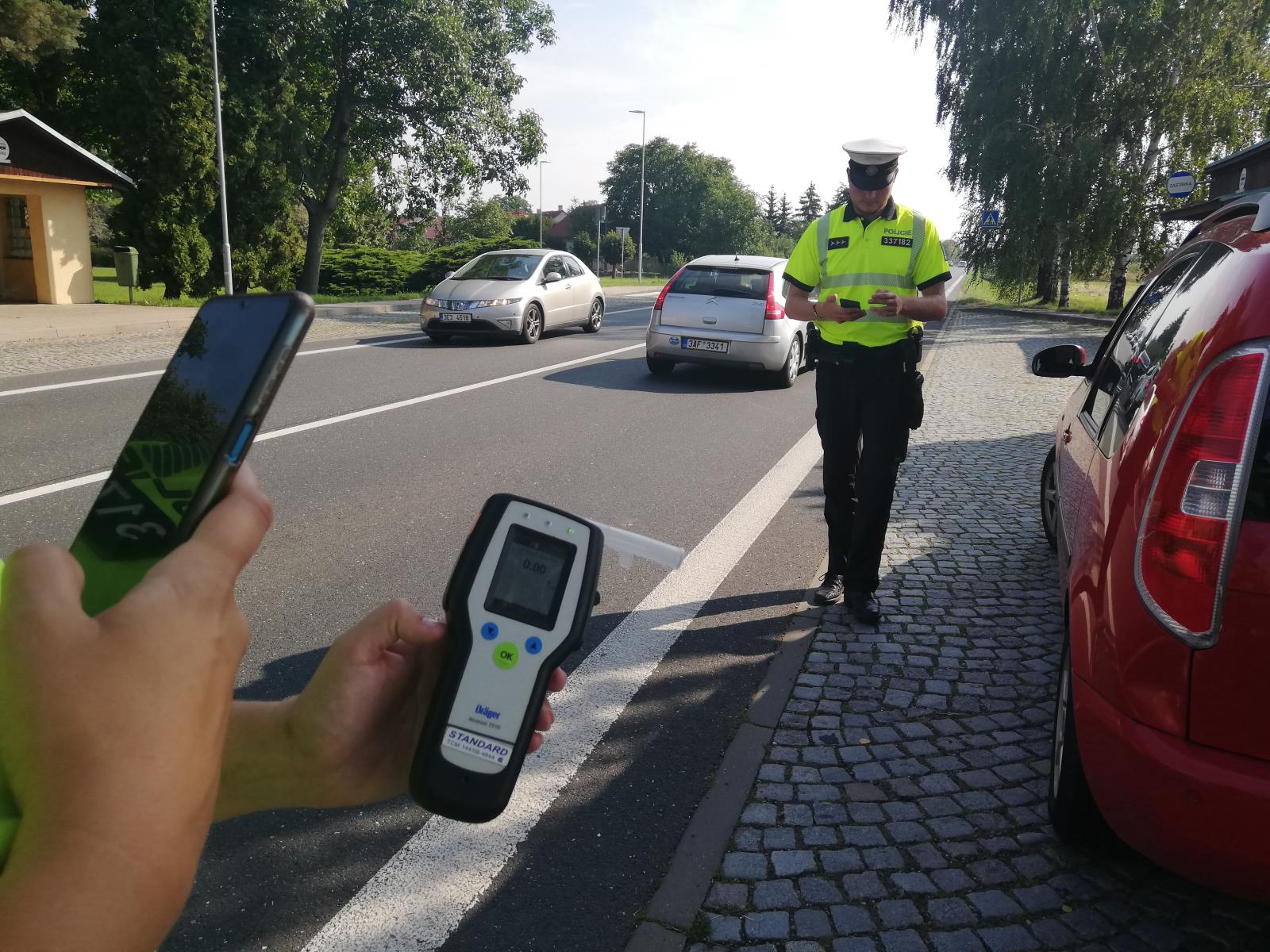 Řídím piju nealko pivo