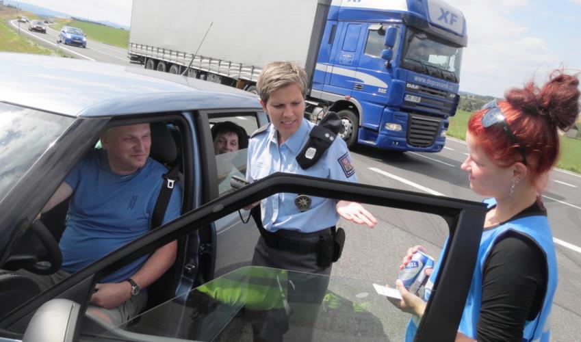 Řídím, piju nealko pivo.jpg