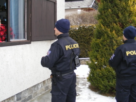 Rozhovor u okna.jpg