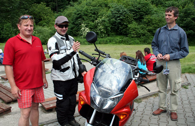 Svěcení motorek.jpg