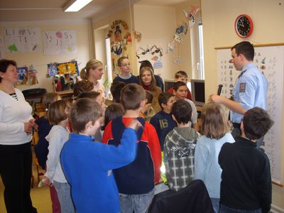 Ukázka policejní výbavy