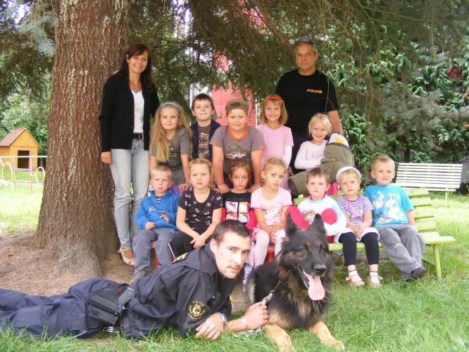 Ukázka práce čtyřnohých ochránců zákona  .jpg