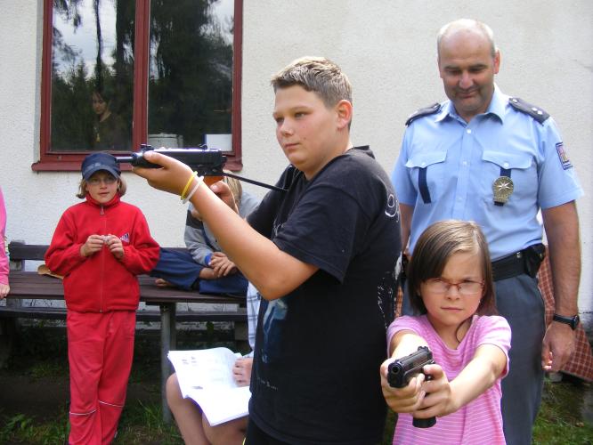 Ukázky práce jindřichohradecké policie  na LDT Osika .jpg