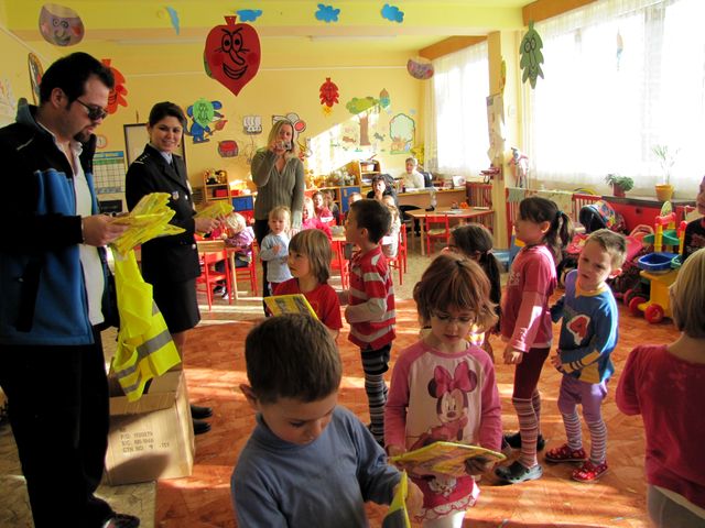 Vestičky do školek