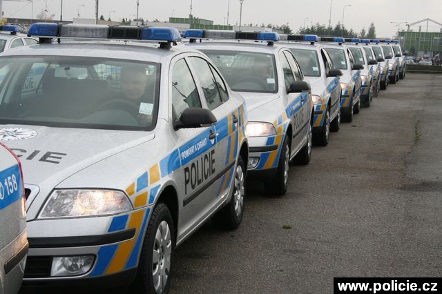 Vozidla PČR 21