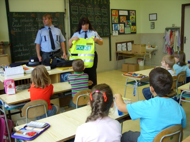 ZŠ Police n. M.