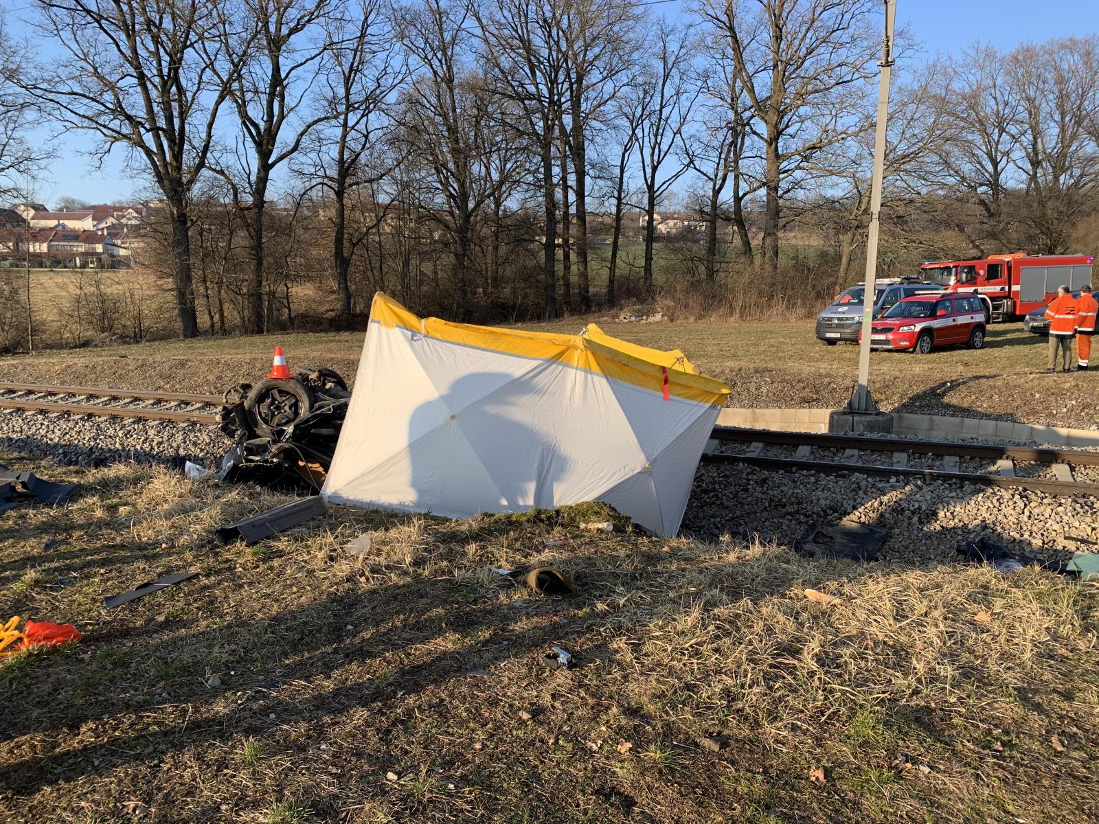 Železniční nehoda Nedabyle II.JPG