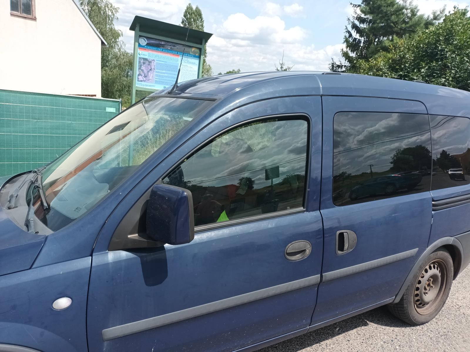 auto_neni_trezor
