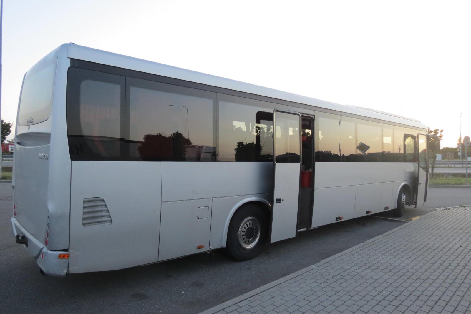 bus x OA - 01.JPG