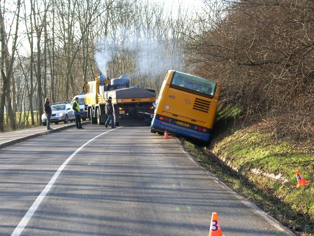 bus2.JPG