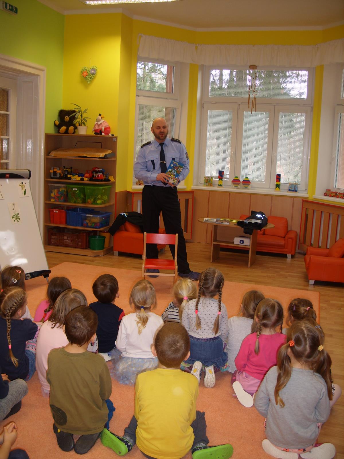 čtení Policejních pohádek 2