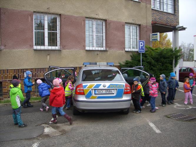 děti na služebně