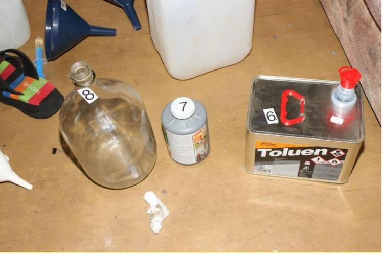 domovní prohlídka Lara