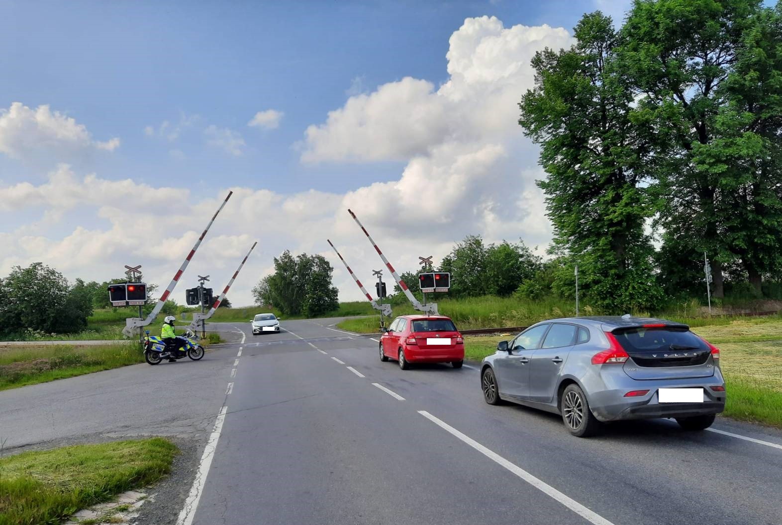 foto DBA žel. přejezdy I..jpg