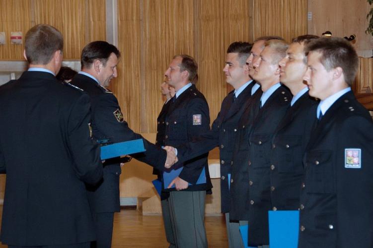 gratulace a předávání 6.jpg