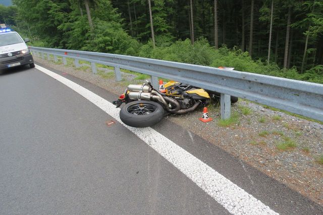 havárie motorkářů