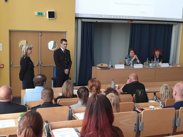 konference