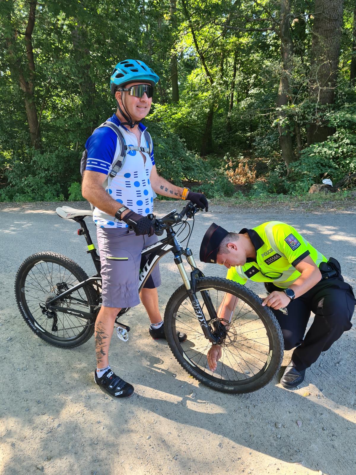 kontrola cyklistů