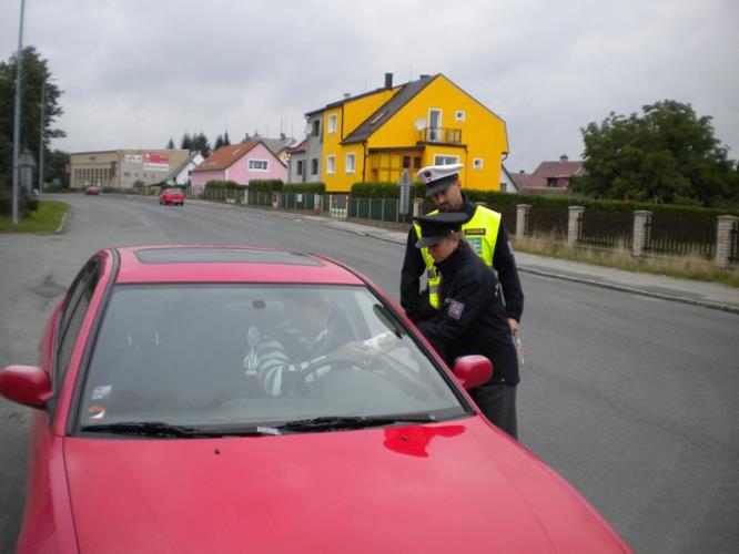 kontrola používání bezpečnostních pásů v Boru