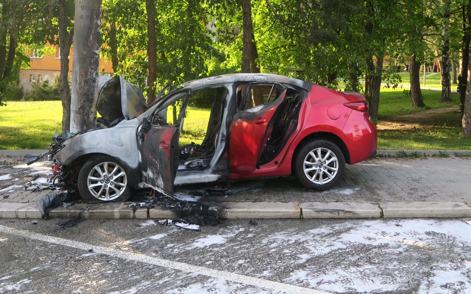 mazda3.jpg