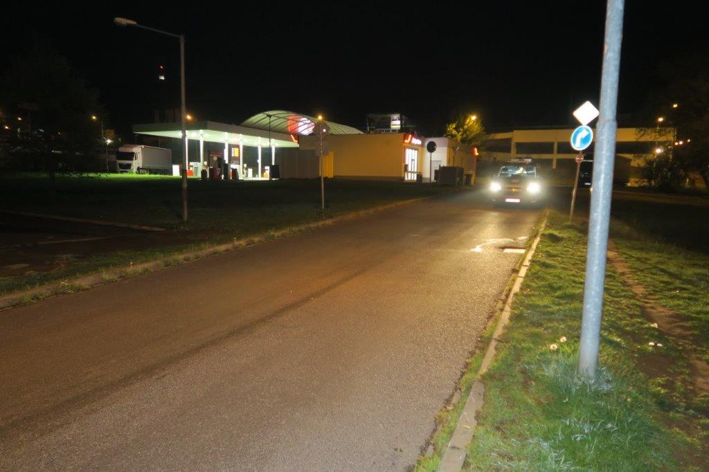místo havárie koloběžkářky